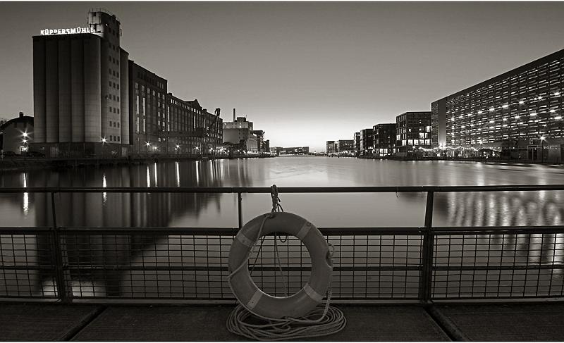 Küppersmühle2_sw.jpg - Duisburger Innenhafen